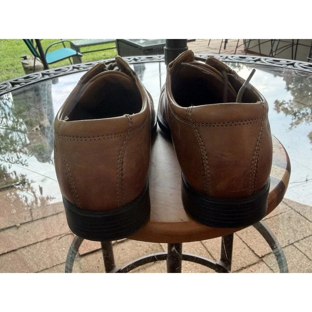 CLARKS MENS 9.5 BROWN LEATHER CAP TOE OXFORD LACE UP DRESS SHOE